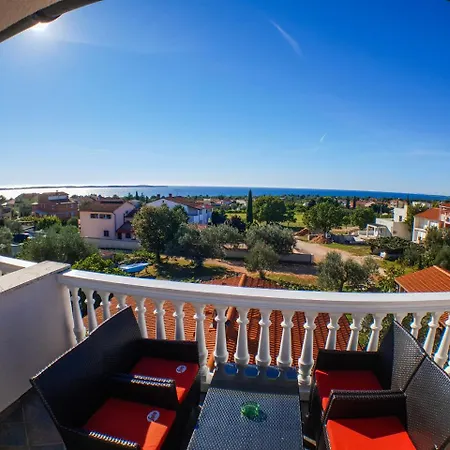 Jozic Apartamento *
